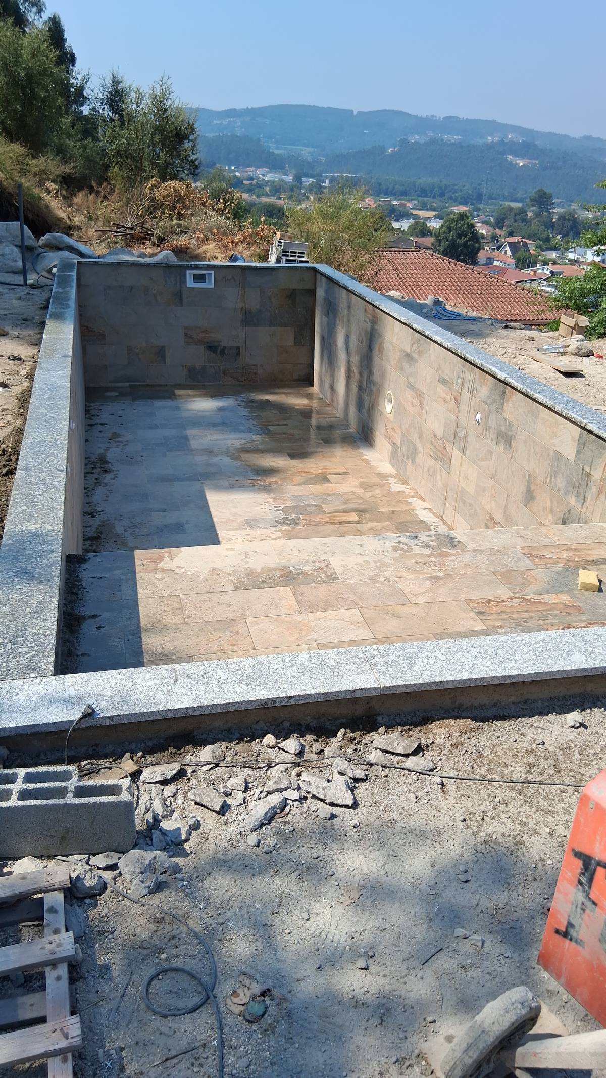 ALPA construção e remodelação - Santo Tirso - Construction de mur intérieur