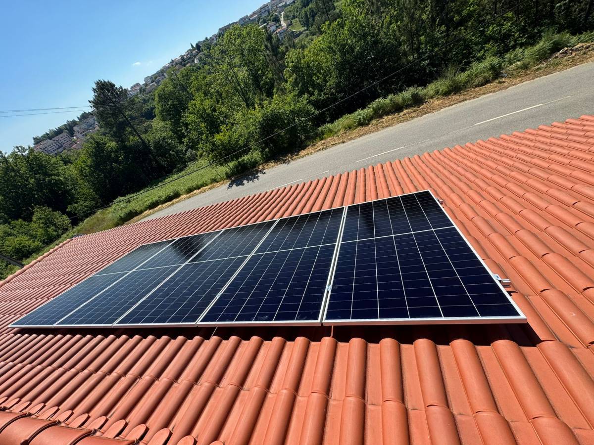 PRIMEWATT - Albergaria-a-Velha - Instalação de Painel Solar