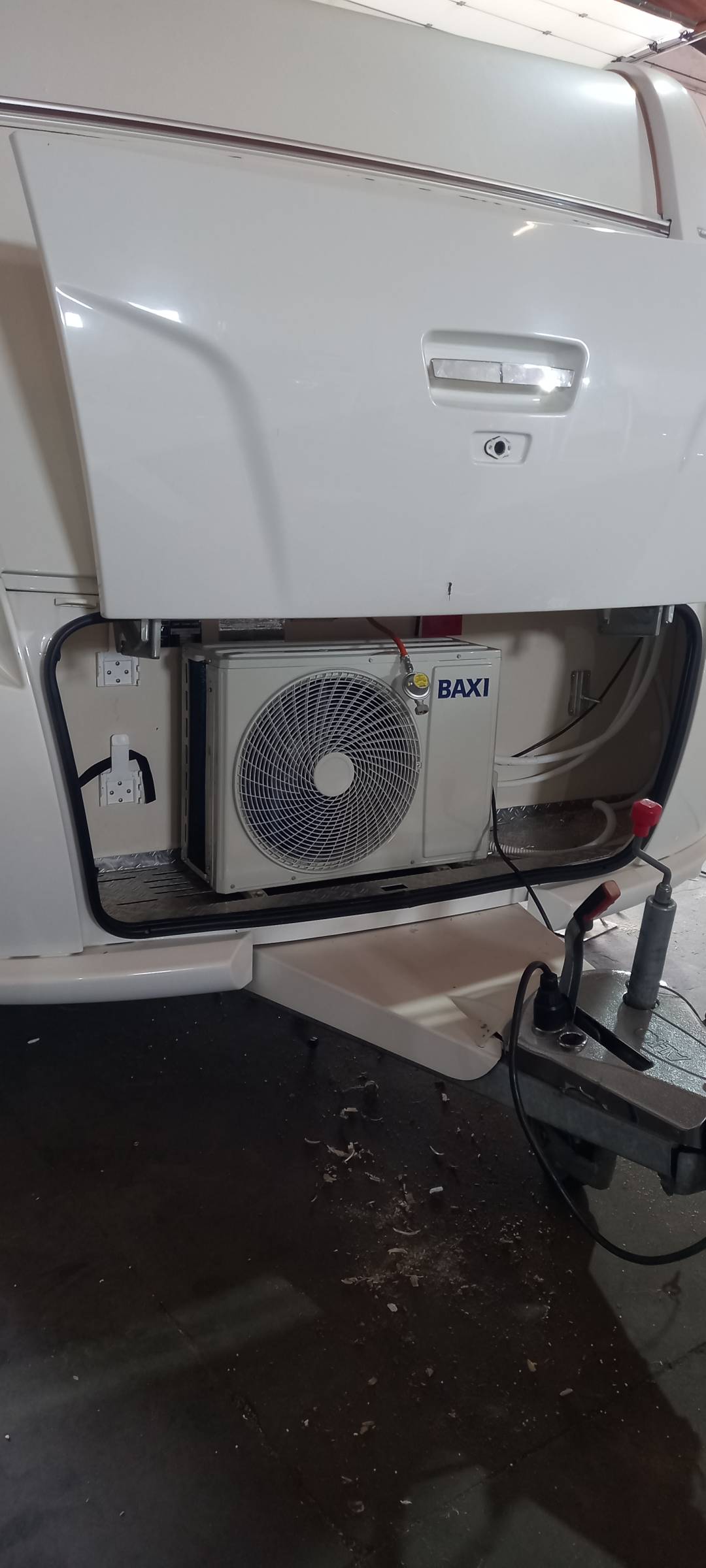 Jailson - Benavente - Zentrale Klimaanlage reparieren