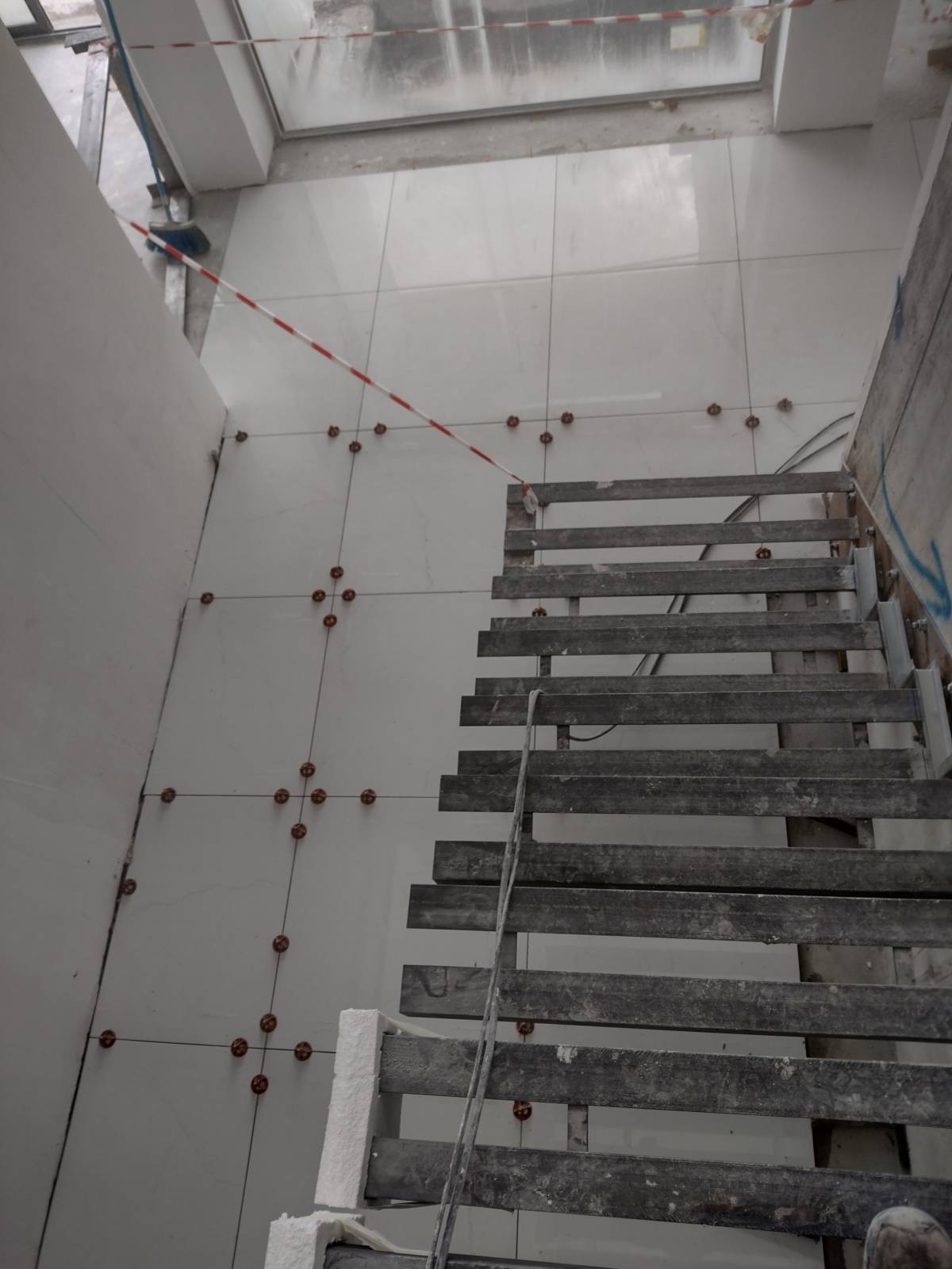 De Paula Brito construção - Faro - Installation d'escaliers