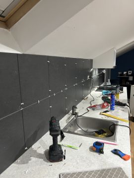 Adrian Viloria - Lisboa - Reparação de Sanita