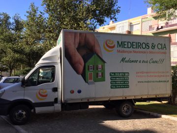 Medeiros & Cia Transportes e Mudanças Nacionais e Internacionais, Lda. - Almada - Mudança de Mesa de Bilhar