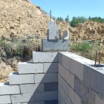 Menorah construções. João Reis - Santarém - Instalação, Reparação ou Remoção de Revestimento de Parede