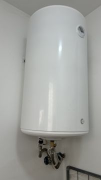 Adrian Viloria - Lisboa - Montagem de Mobiliário IKEA