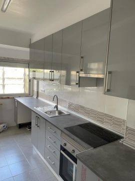 Bruno Silva - Cascais - Bathroom Tiling