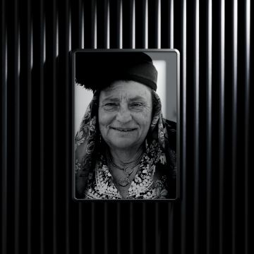 Beatriz - Gondomar - Photo Restoration