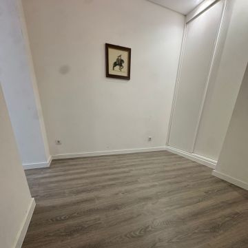 Dr. Pintura - Amadora - Trockenbau reparieren und Oberflächenstruktur geben
