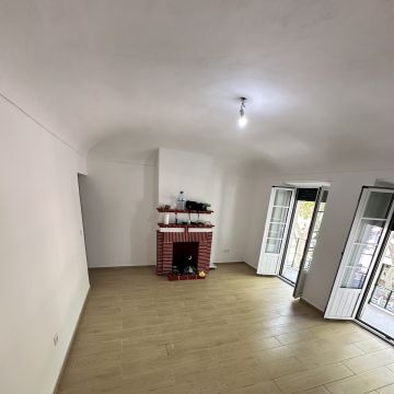 Ozcontrucoes - Portel - Instalação, Reparação ou Remoção de Revestimento de Parede