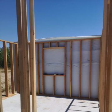 Menorah construções. João Reis - Santarém - Montagem de Berço