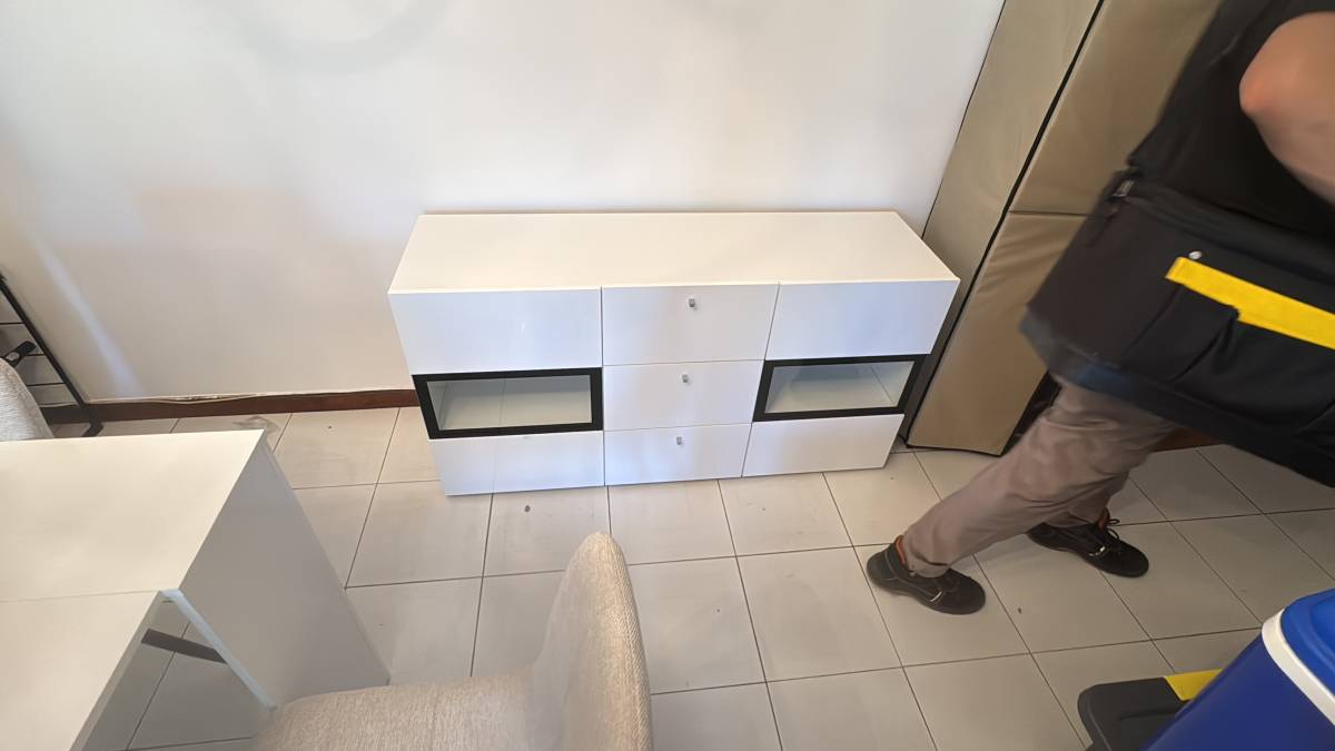 André ferreira - Penafiel - IKEA Furniture Assembly