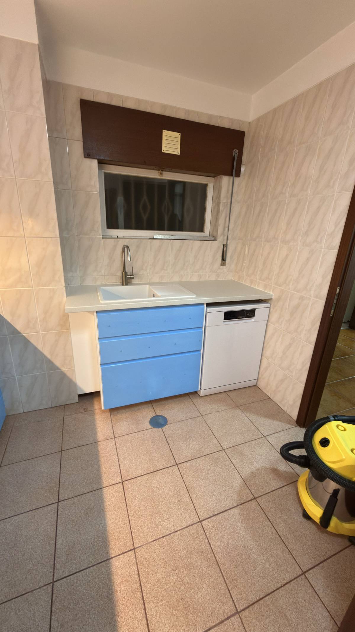 Cocinasyalgomas.ve - Porto - Remodelación de armarios