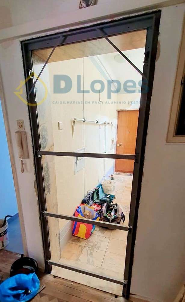 DLopes Caixilharia - Sintra - Garage Door Installation or Replacement