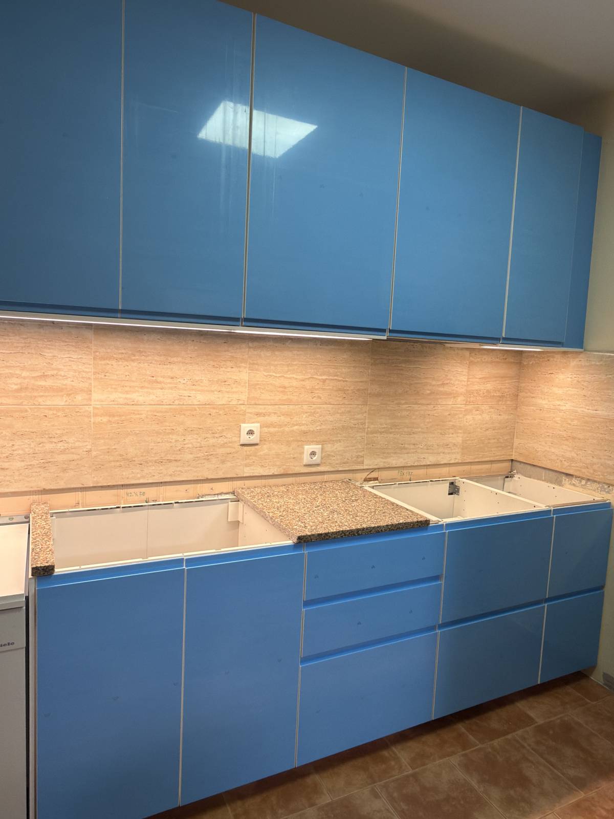 Cocinasyalgomas.ve - Porto - Montaje de equipos de fitness