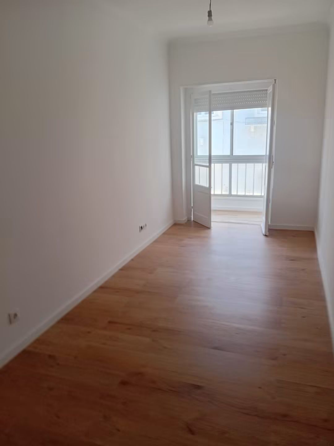 Jocasima Remodelações - Sintra - Bodenfliesen verlegen