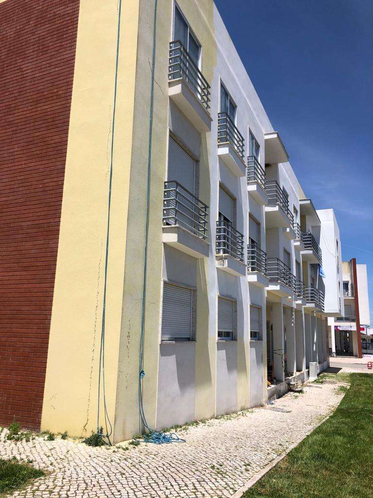 Linha Vertical - Montijo - Pintura Exterior