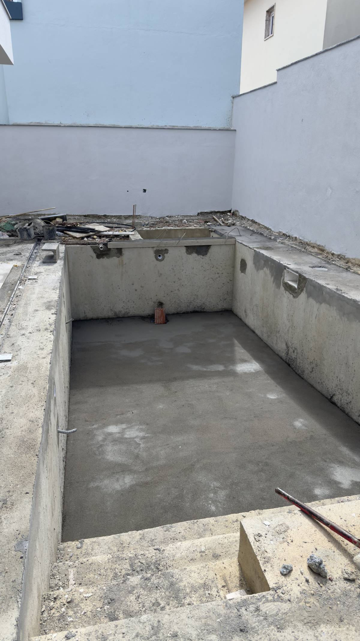 SILVA CONSTRUÇÃO - Torres Vedras - Entrepreneurs / maçons