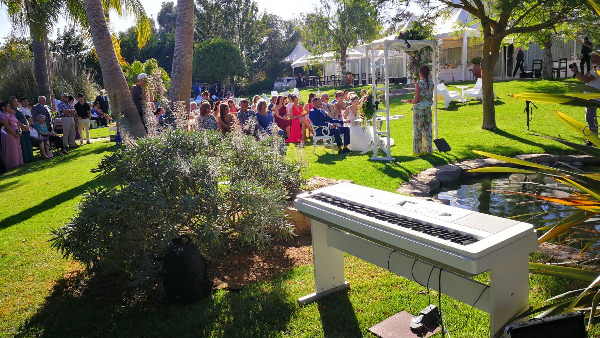 Algarve Events and weddings - Portimão - Animador com Andas