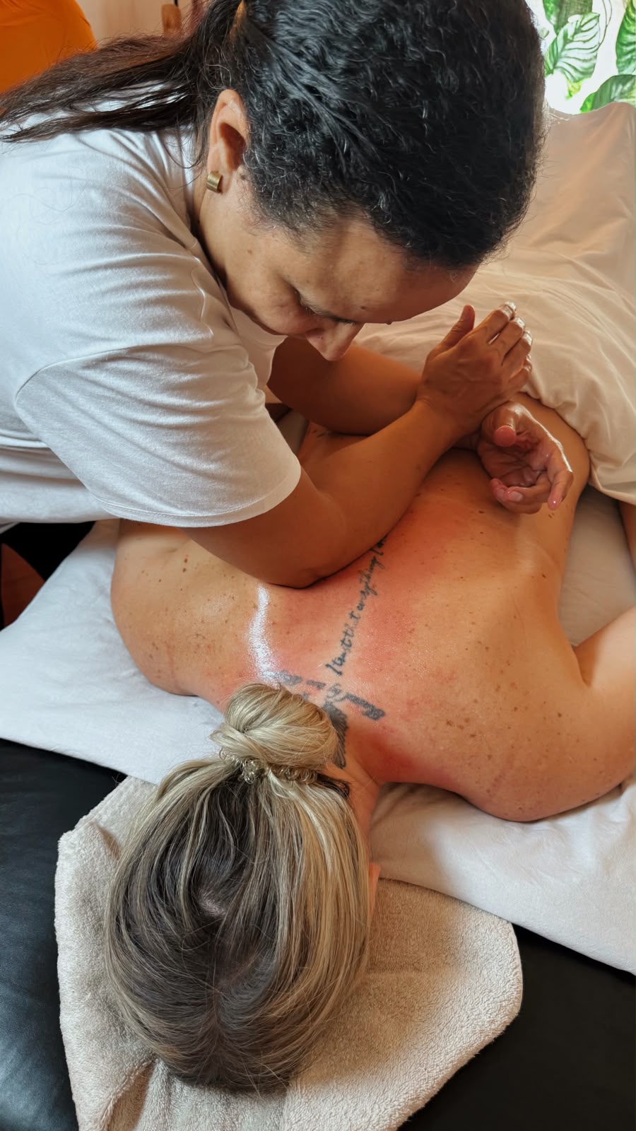Joviane Alves - J.A. Massoterapia - Lisboa - Massagem Profunda