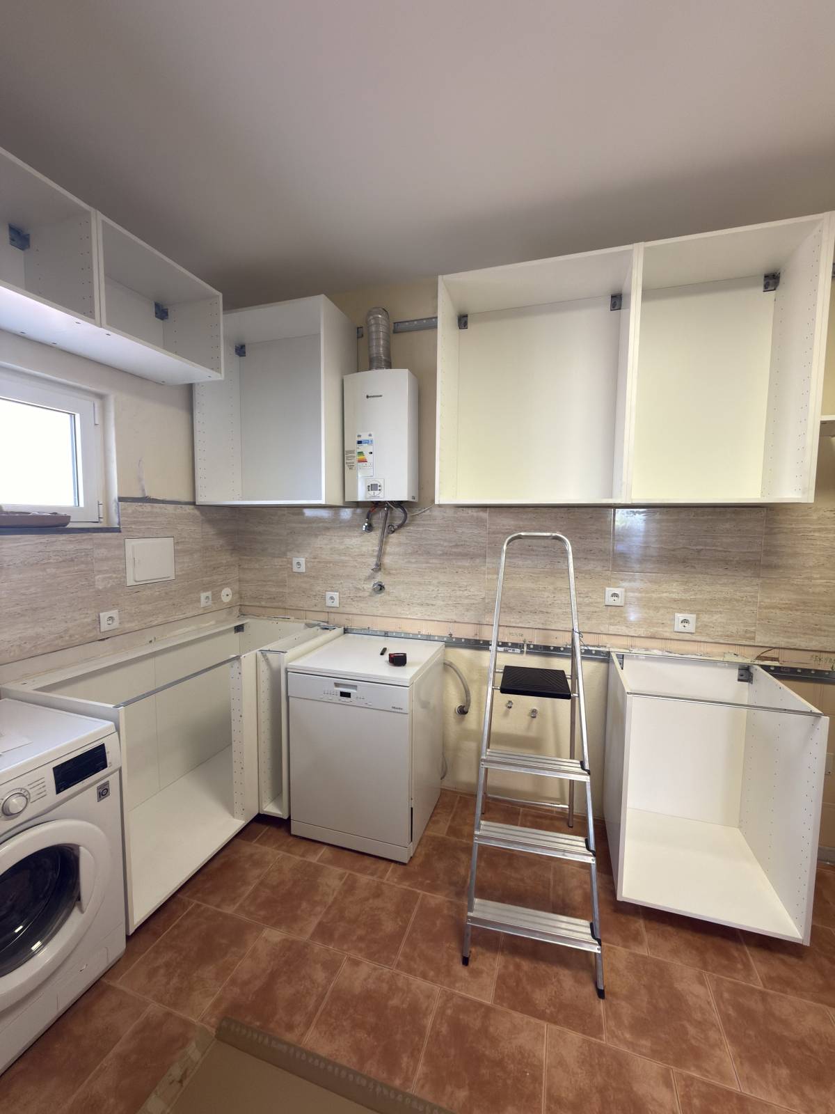 Cocinasyalgomas.ve - Porto - Montaje de muebles