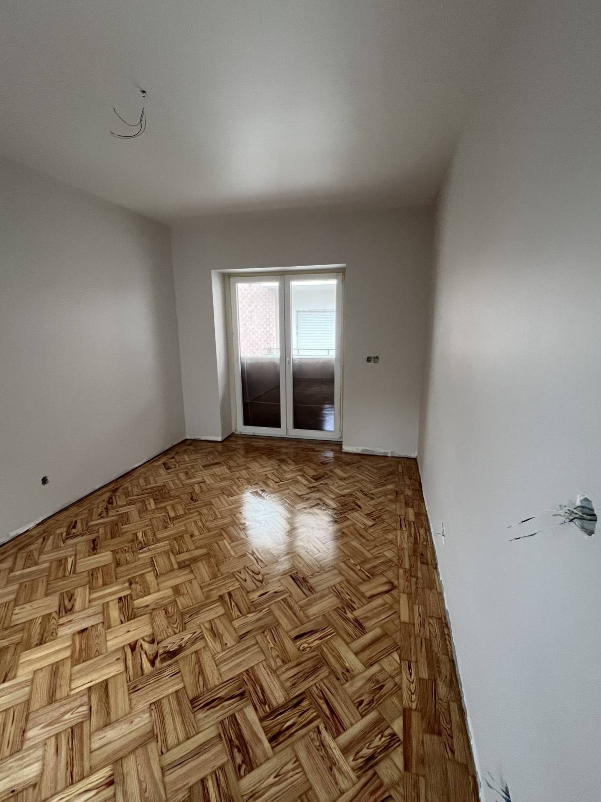 Benice  Remodelações - Rio Maior - Instalação, Reparação ou Remoção de Revestimento de Parede