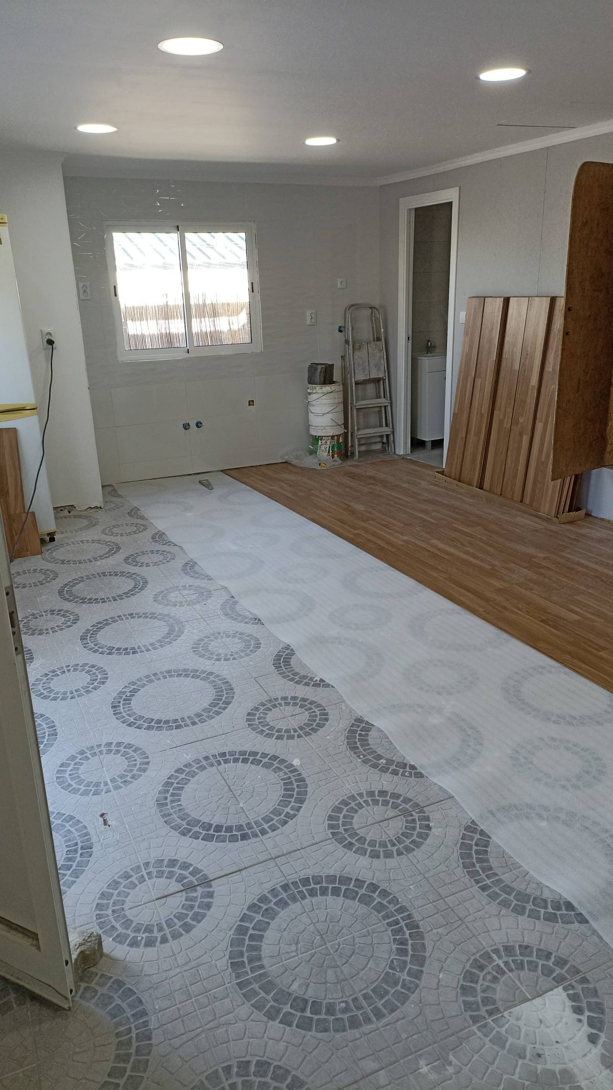 Emanuel Hugo - Sintra - Window Blinds Repair