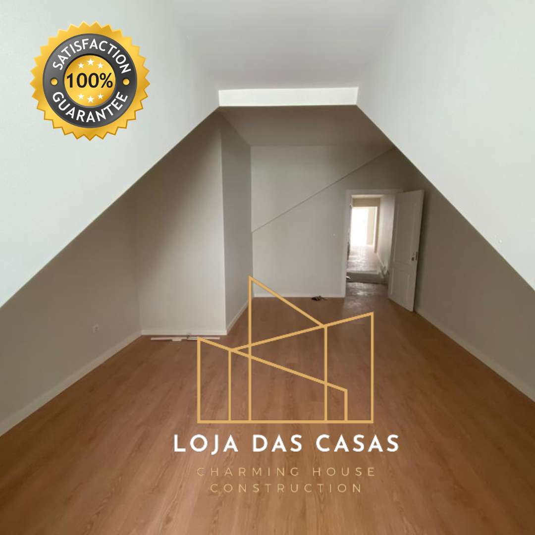 Loja das Casas - Ílhavo - Siding Installation, Repair, or Removal
