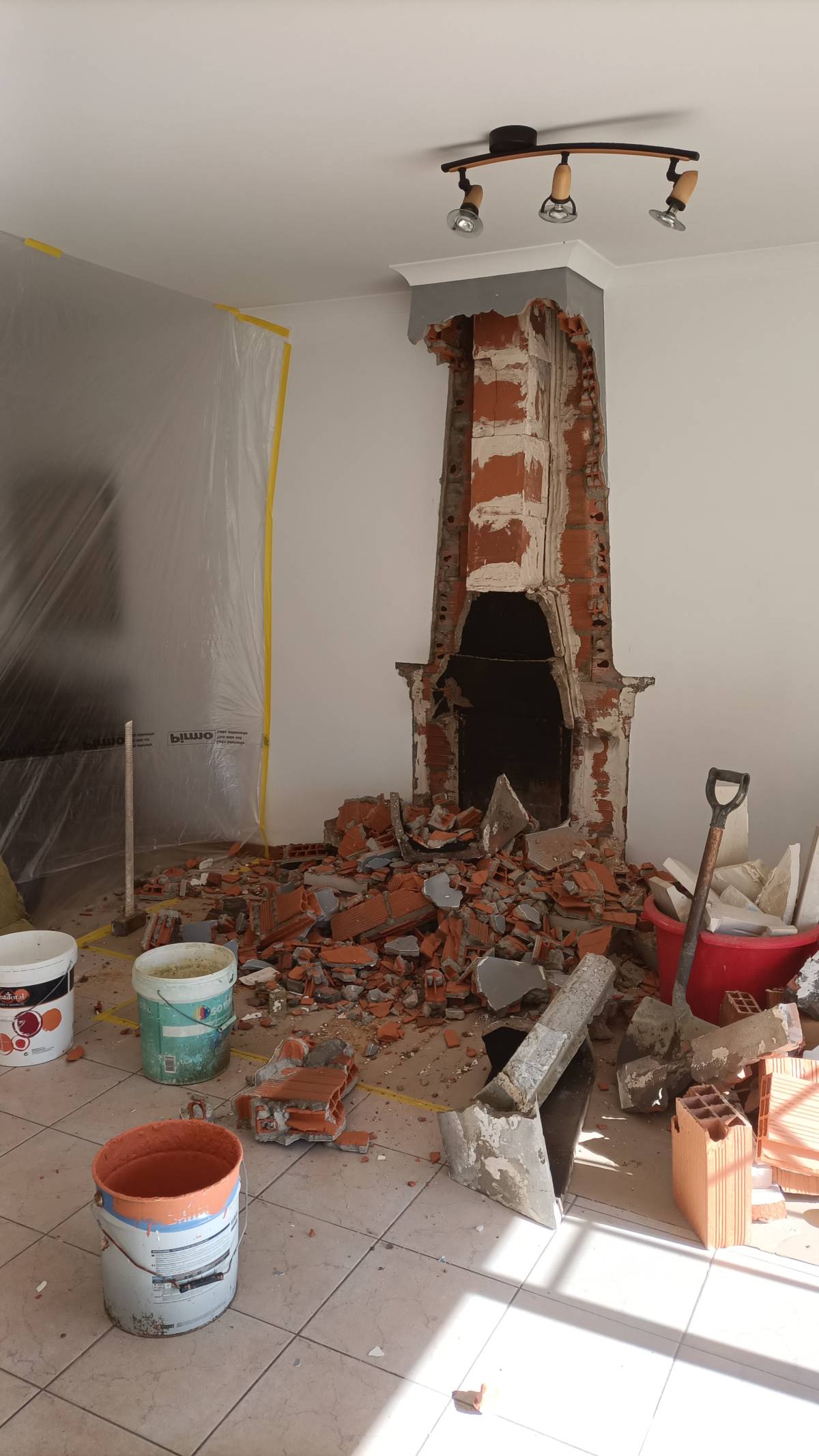 Luis Miguel - Rio Maior - Construction and Building Services