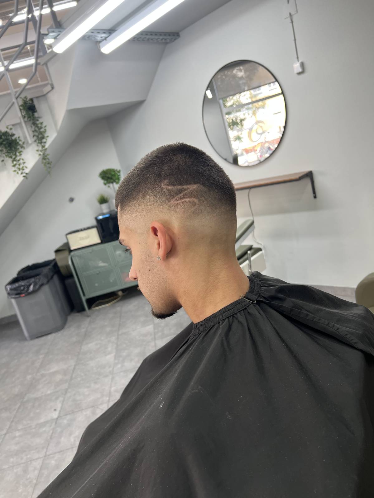 Felippe LK - Loures - Peluqueros y maquilladores