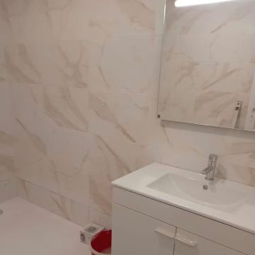 Jocasima Remodelações - Sintra - Innenwand einbauen