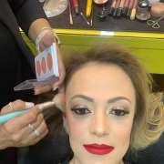 Aline Lages - Porto - Haarstyling für Events