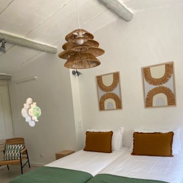 Me chamo josii sousa trabalho com limpeza cuidadora engomadora - Vila Franca de Xira - Limpeza a Fundo