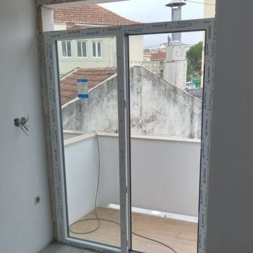 JM Perfect - Lisboa - Windows