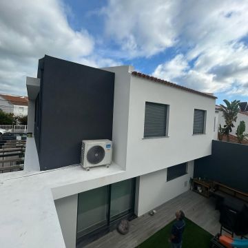 Amadeu Sampaio - Loures - Tile Installation