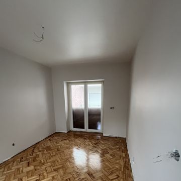Benice  Remodelações - Rio Maior - Instalação, Reparação ou Remoção de Revestimento de Parede