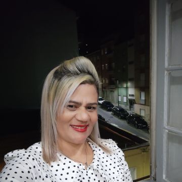 Me chamo josii sousa trabalho com limpeza cuidadora engomadora - Vila Franca de Xira - Limpeza de Cortinas e Cortinados