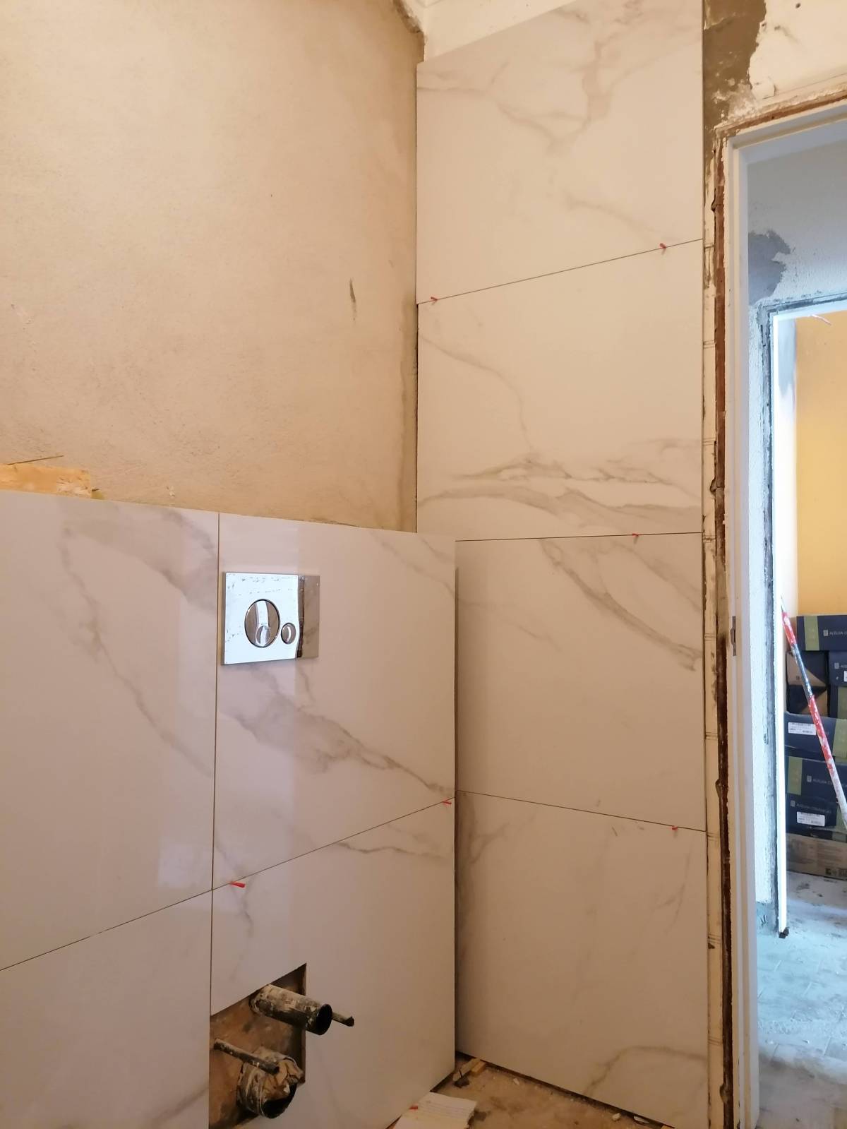 C.F.REMODELAÇOES - Almada - Instalação, Reparação ou Remoção de Revestimento de Parede