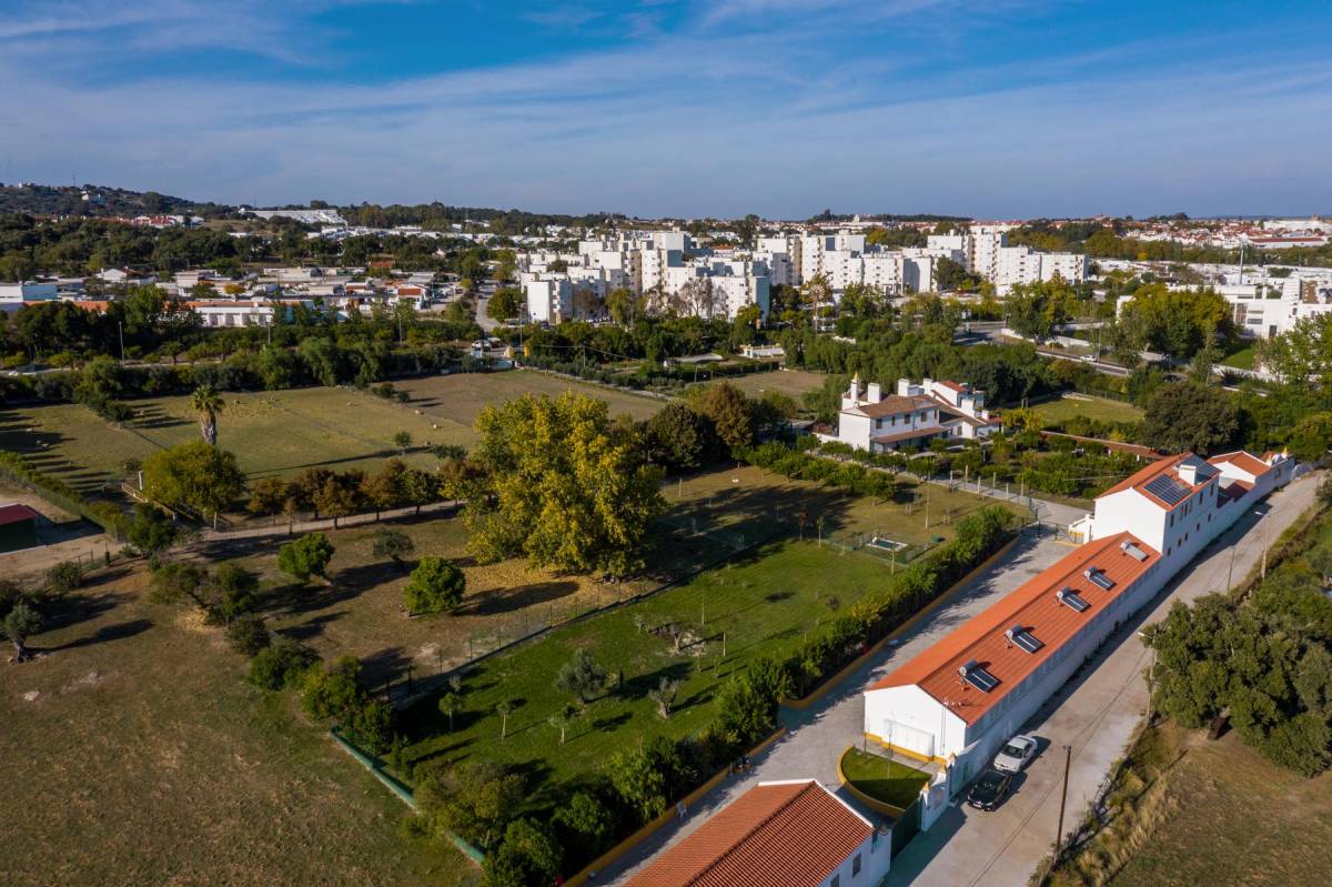 QSF Agroturismo - Sala de Eventos, Casas de Campo e Jardim - Évora - Aluguer de Estruturas para Eventos