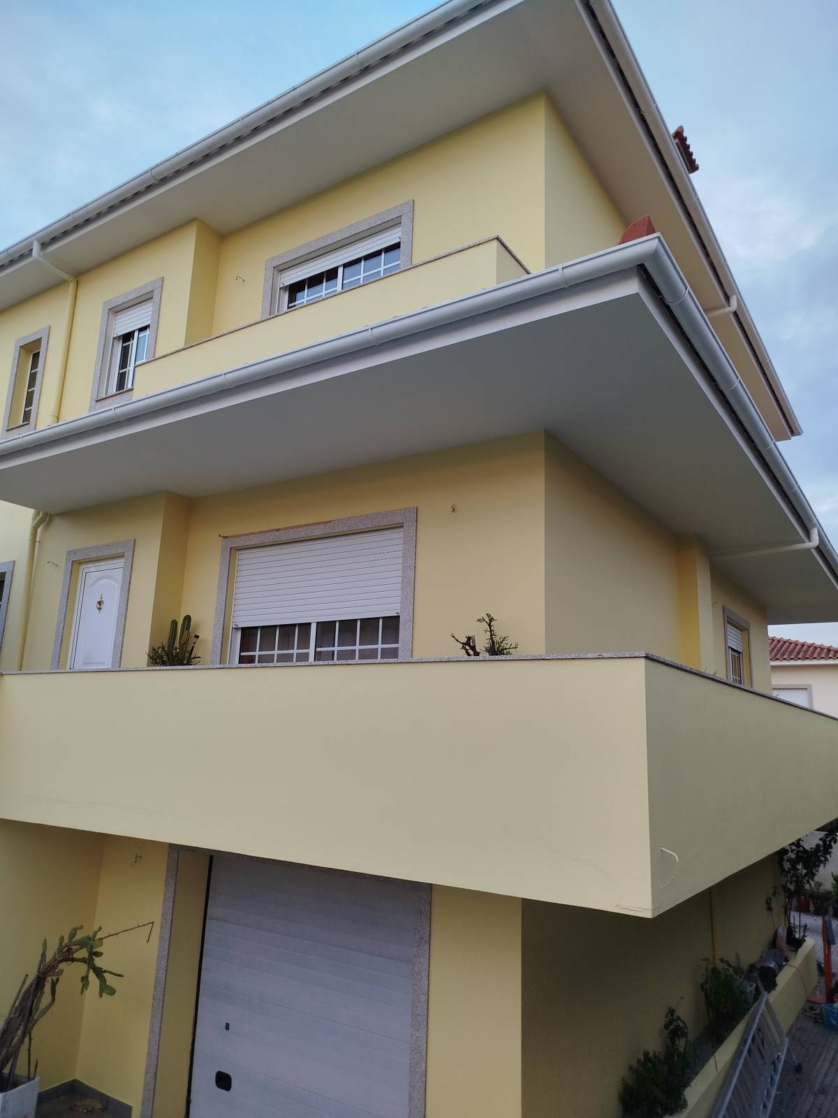 Mauricelio Sales - Póvoa de Varzim - Siding Installation, Repair, or Removal