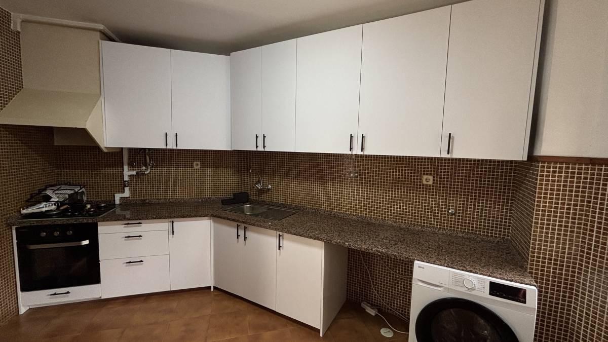 Cleiton Invenção - Amadora - Küchenarbeitsplatte montieren