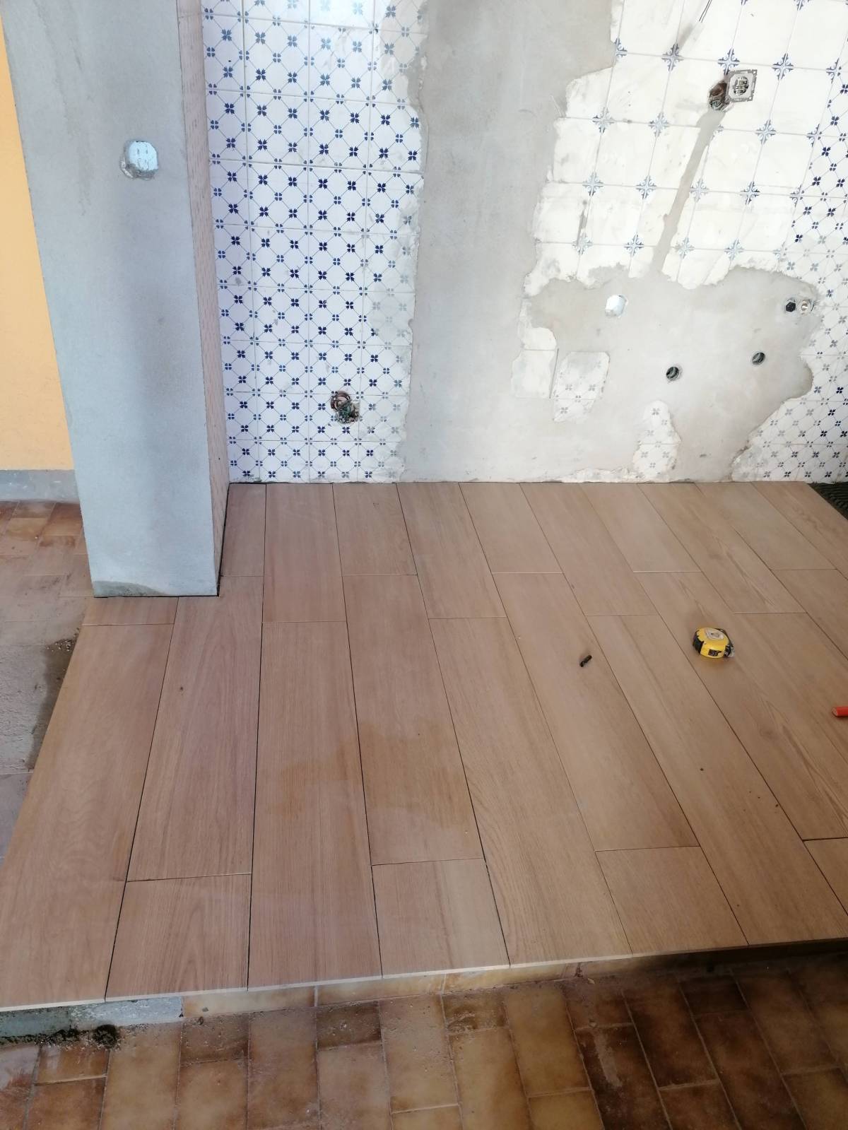 C.F.REMODELAÇOES - Almada - Instalação de Escadas