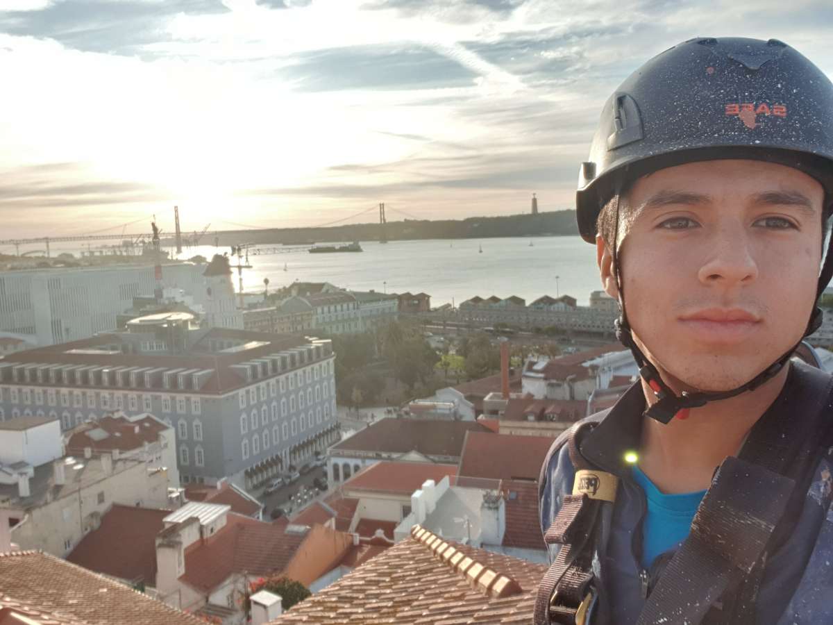 Wendrion Rodrigues - Oeiras - Door Repair