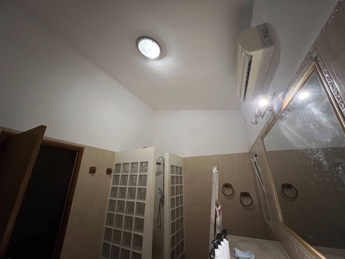 FLARIS - Controlo de Humidade | Pintura | Impermeabilização | Limpeza de Estofos - Algarve - Faro - Pintura de Casas