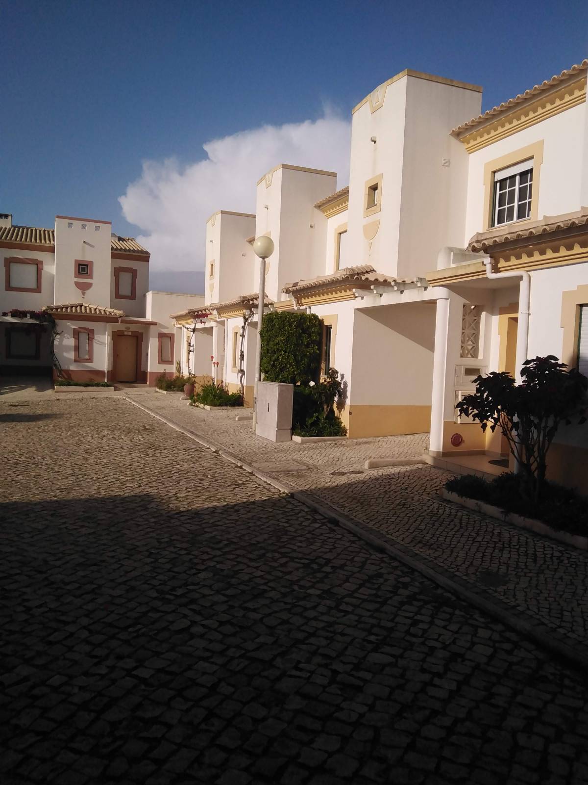 C.F.REMODELAÇOES - Almada - Construção de Casa Nova