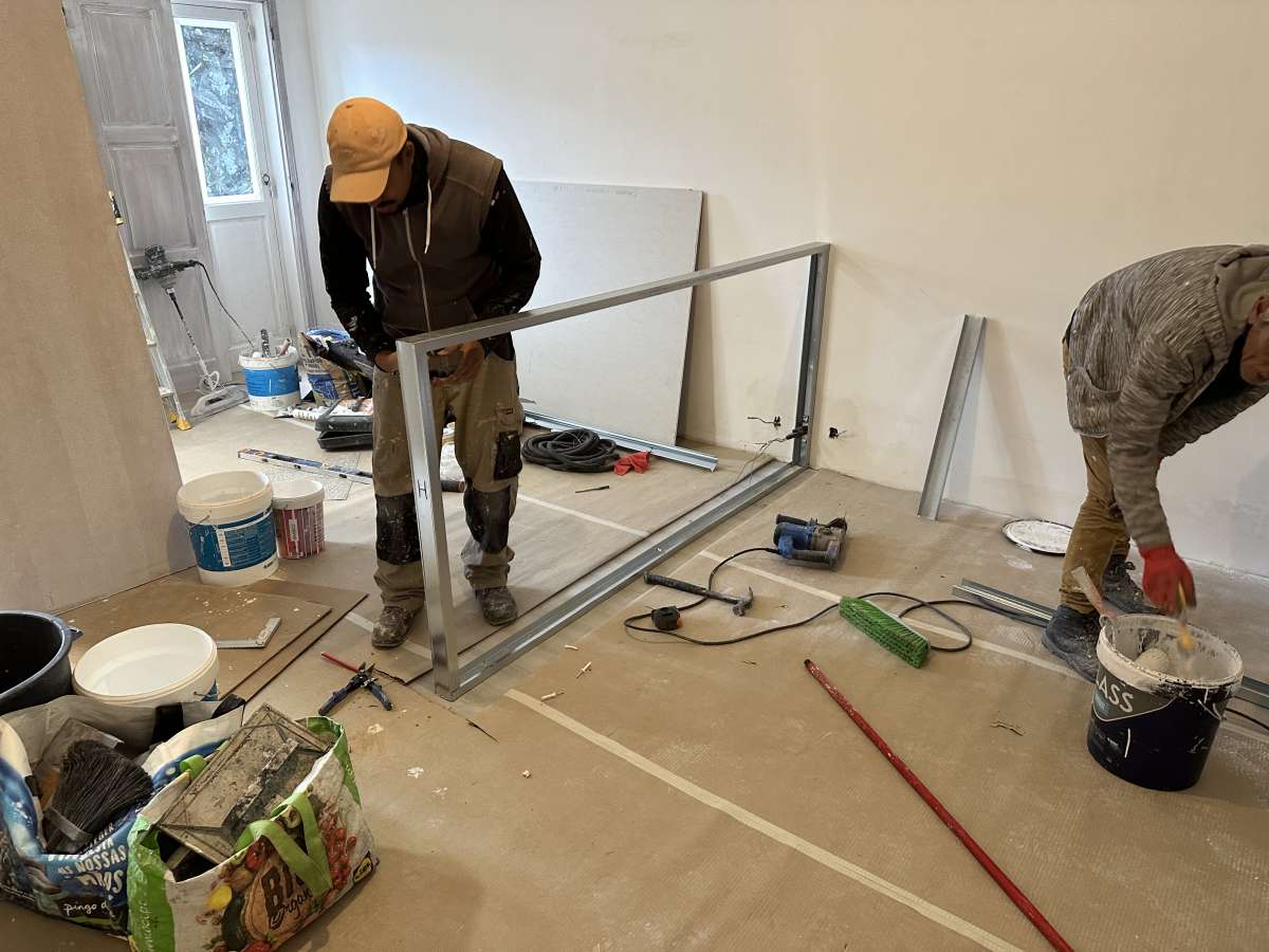 Coimbra pinturas e remodelações - Coimbra - Door Painting