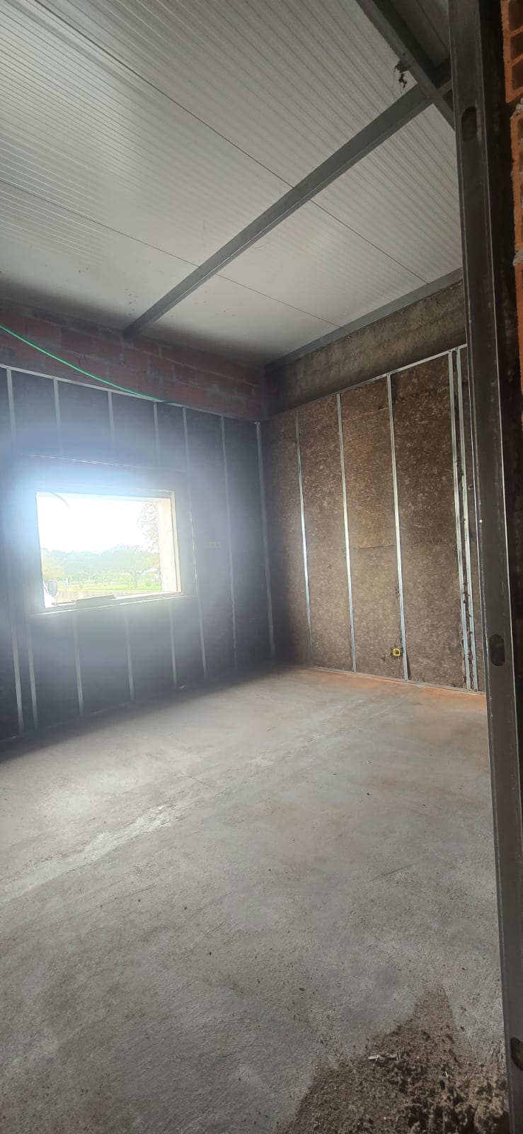 VB remodelação geral - Seixal - Trockenbau reparieren und Oberflächenstruktur geben