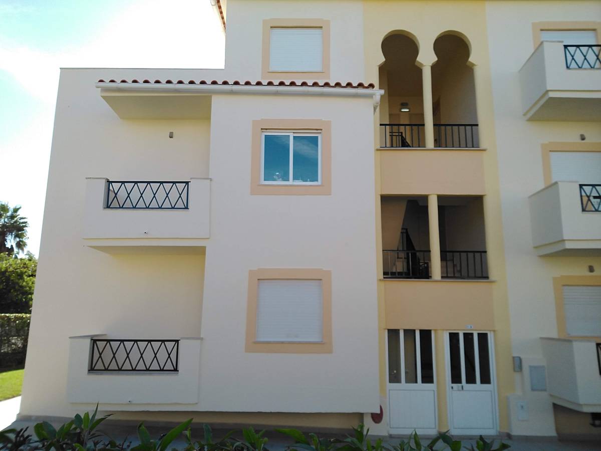 C.F.REMODELAÇOES - Almada - Revestimento de Parede em Madeira