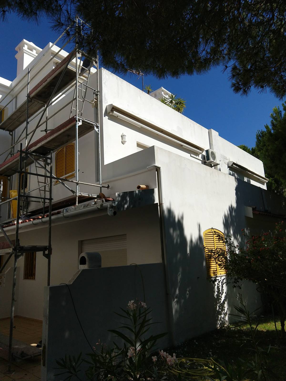 C.F.REMODELAÇOES - Almada - Aplicação de Estuque
