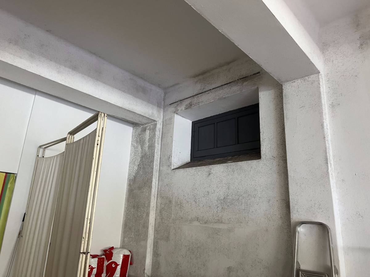 FLARIS - Controlo de Humidade | Pintura | Impermeabilização | Limpeza de Estofos - Algarve - Faro - Limpeza Após Mudanças