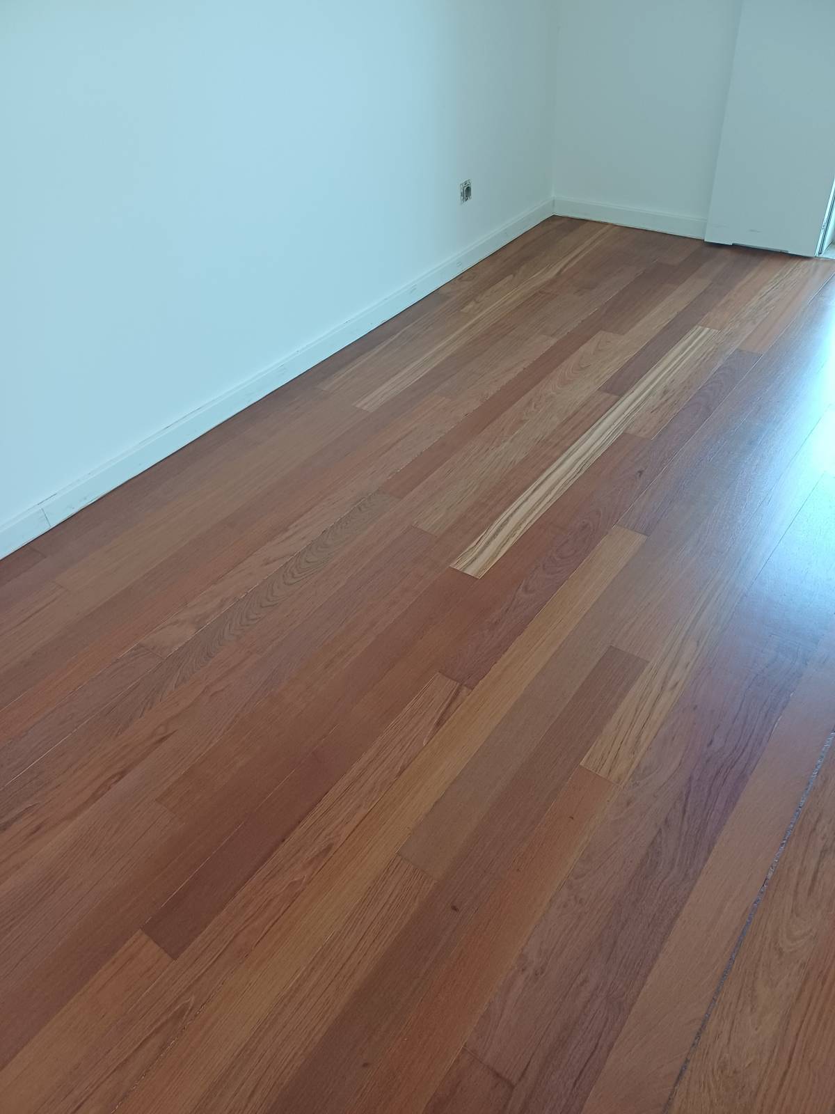 Alcindo Monginho - Évora - Stone or Tile Flooring Repair or Partial Replacement