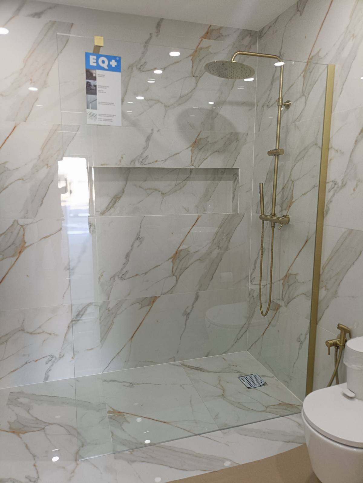 VB remodelação geral - Seixal - Reinigung von Jalousien